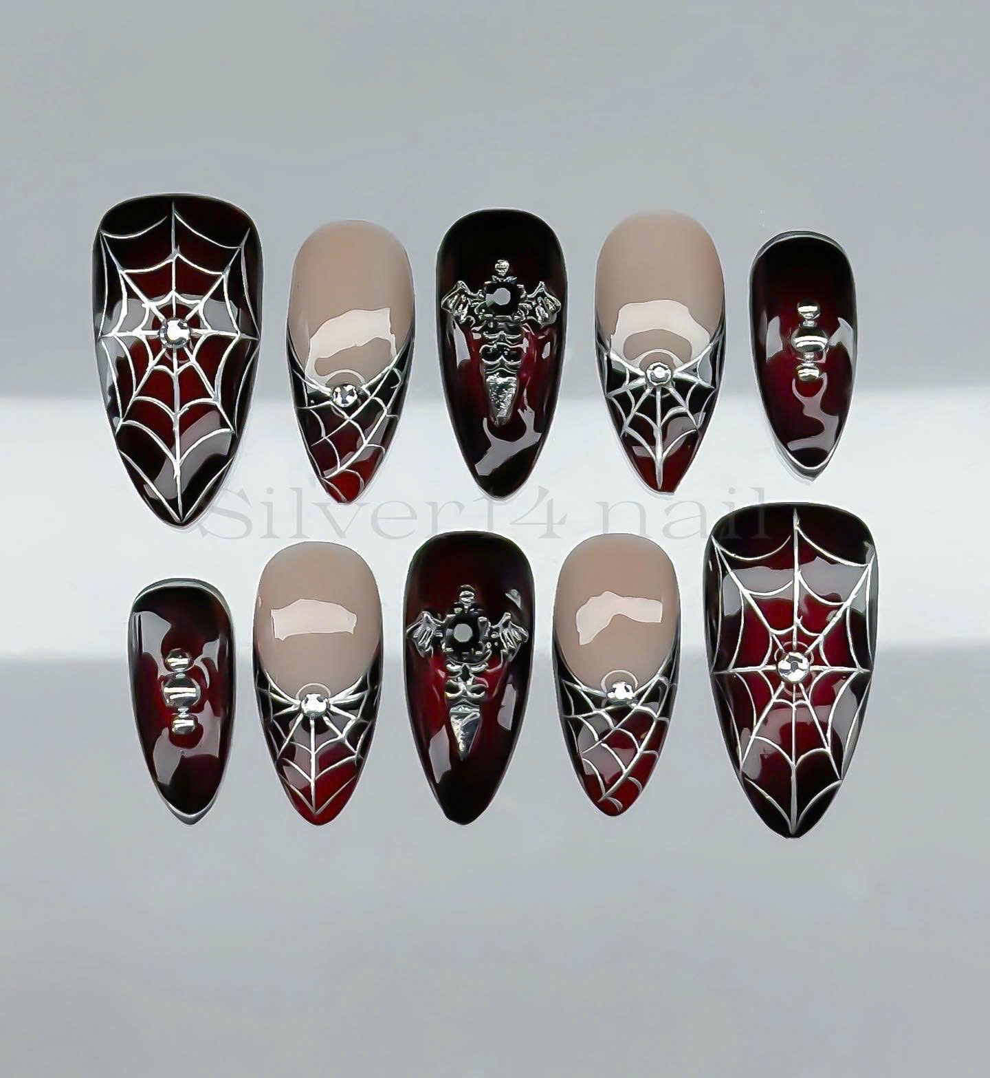 Gothic Web Noir (150)