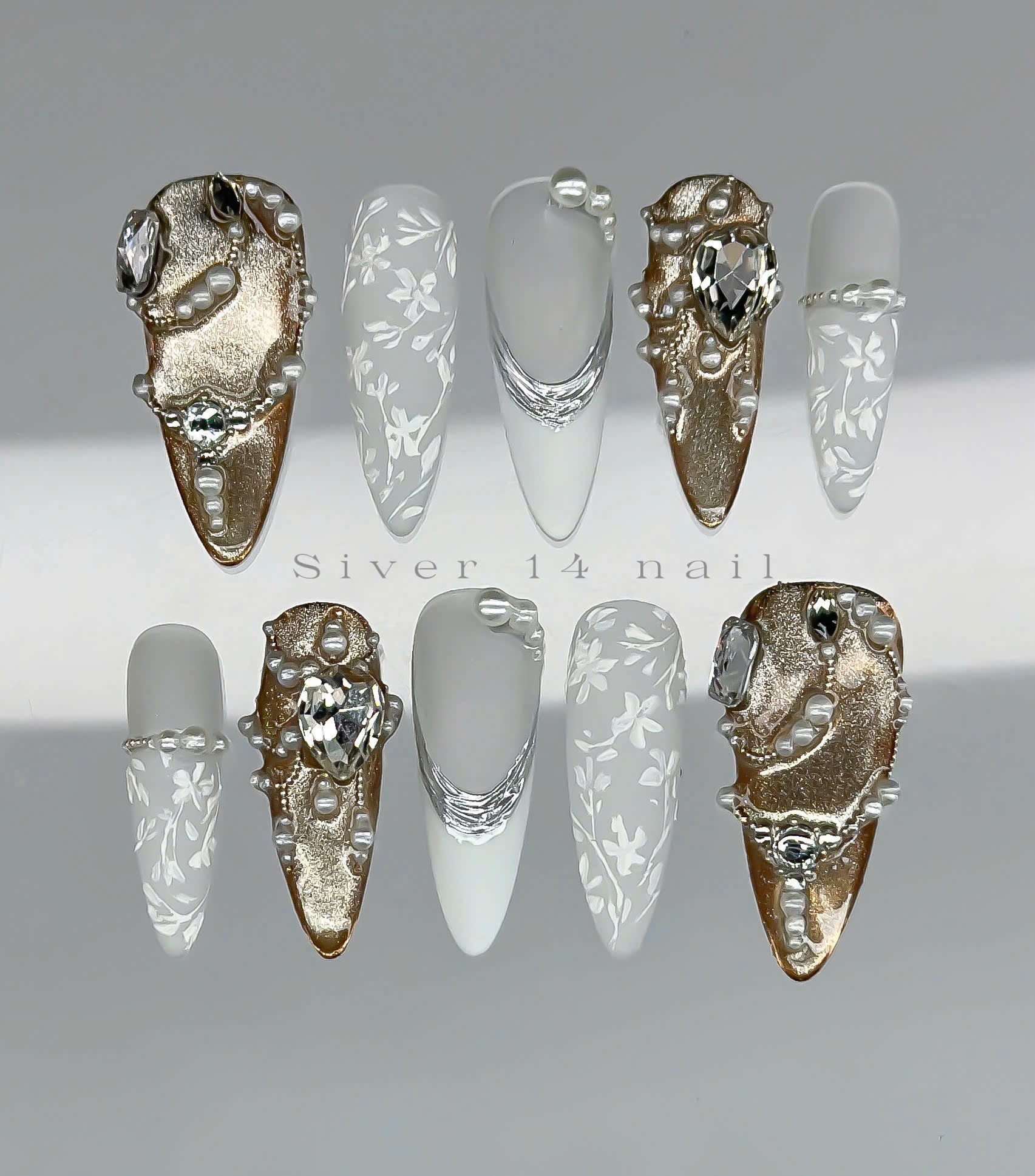 Antique Ivory Relic (197)